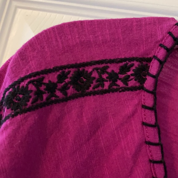 New Directions Weekend Top - Picture 4 of 5